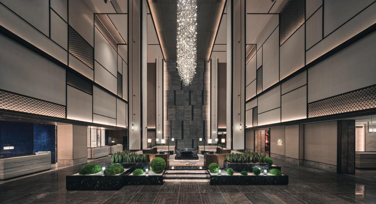 Hualuxe Kunshan Huaqiao By Ihg - F1 Racing Preferred Hotel Bagian luar foto